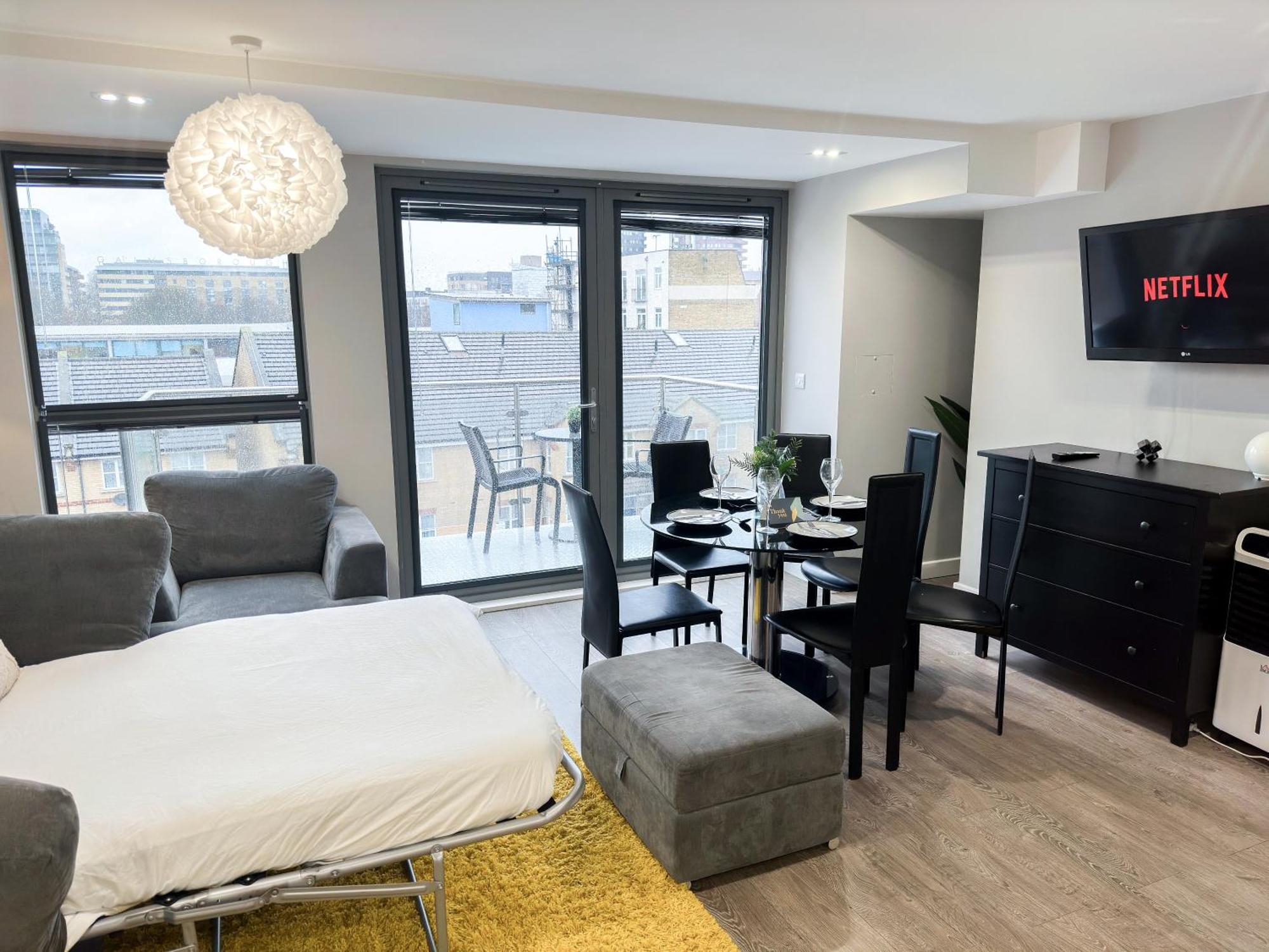 Contemporary With Private Terraces In Shoreditch, Hoxton, Islington Appartamento *