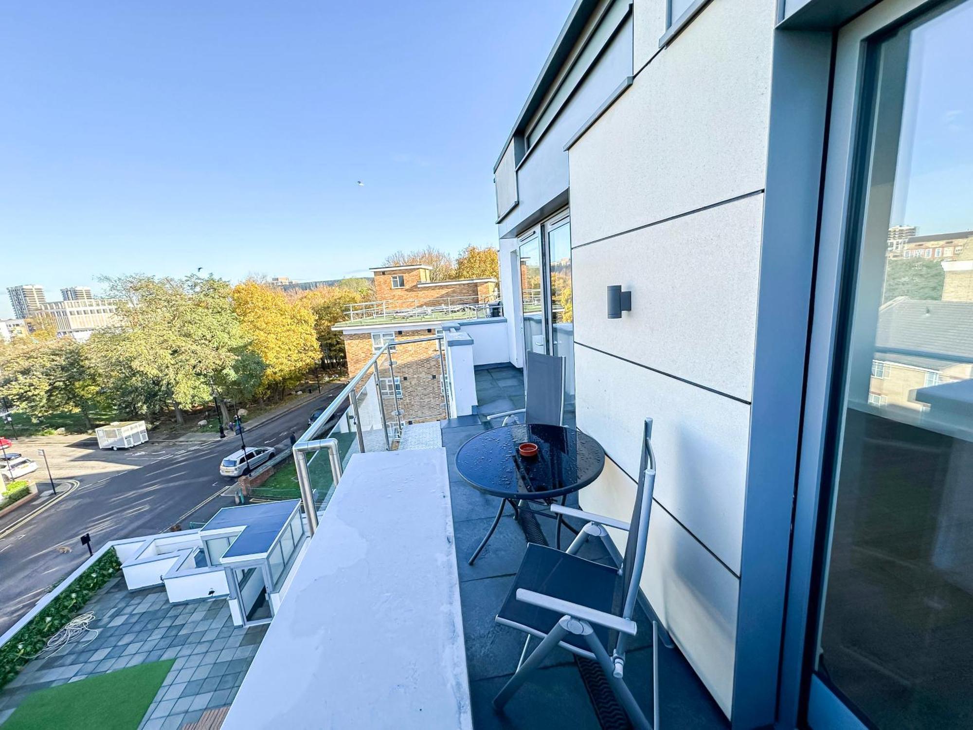 Contemporary With Private Terraces In Shoreditch, Hoxton, Islington Appartamento *
