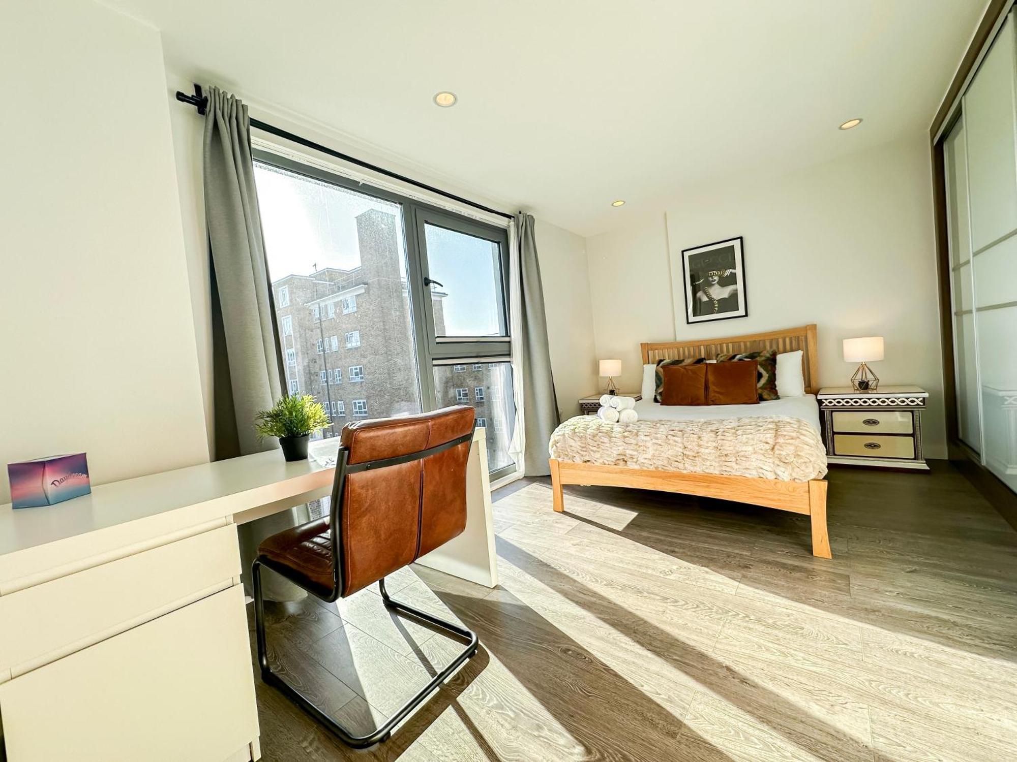 Contemporary With Private Terraces In Shoreditch, Hoxton, Islington Londra