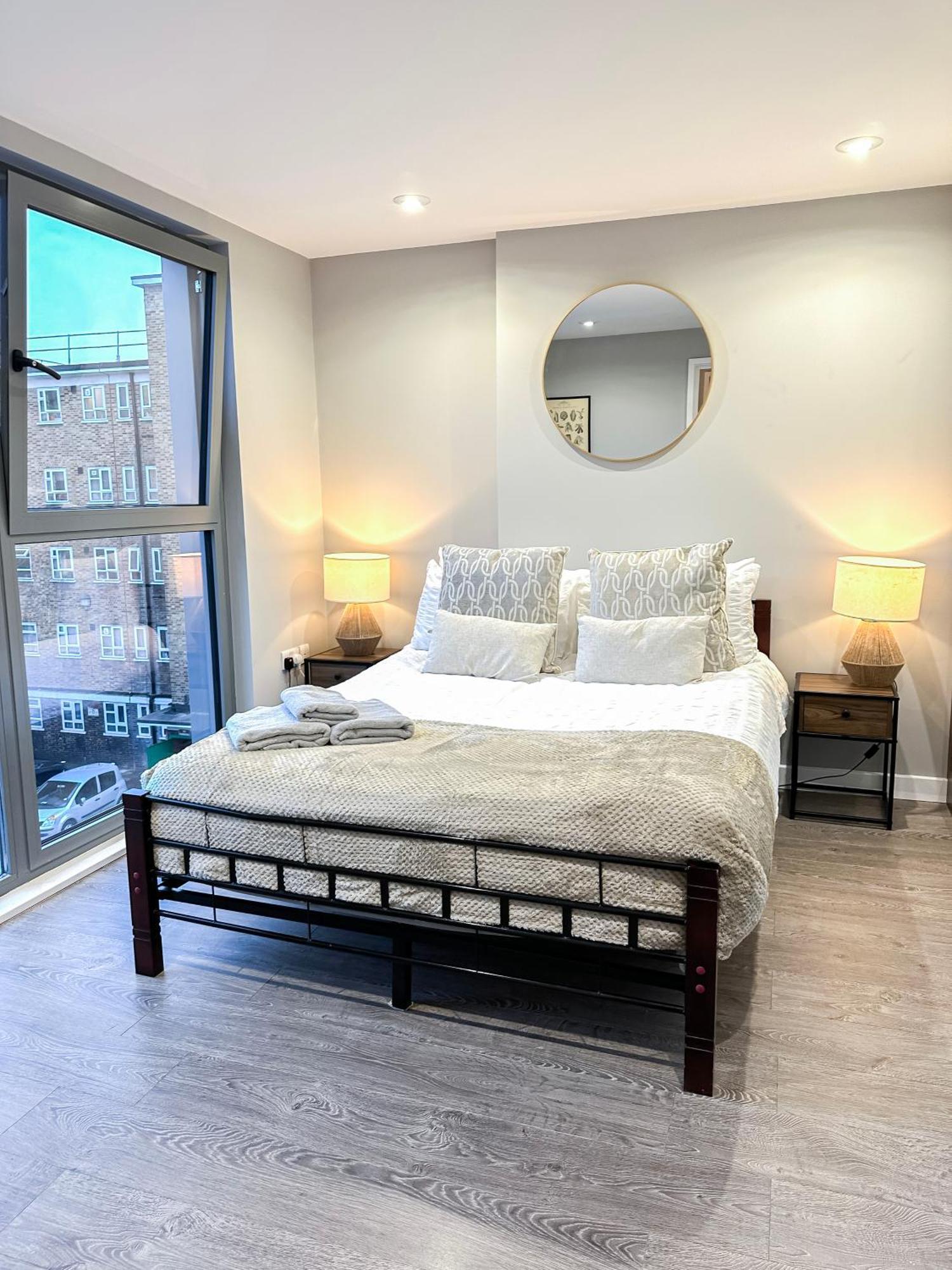 Contemporary With Private Terraces In Shoreditch, Hoxton, Islington Appartamento